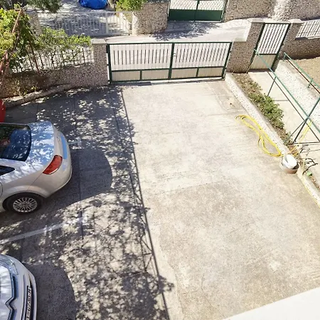 Jera Apartment